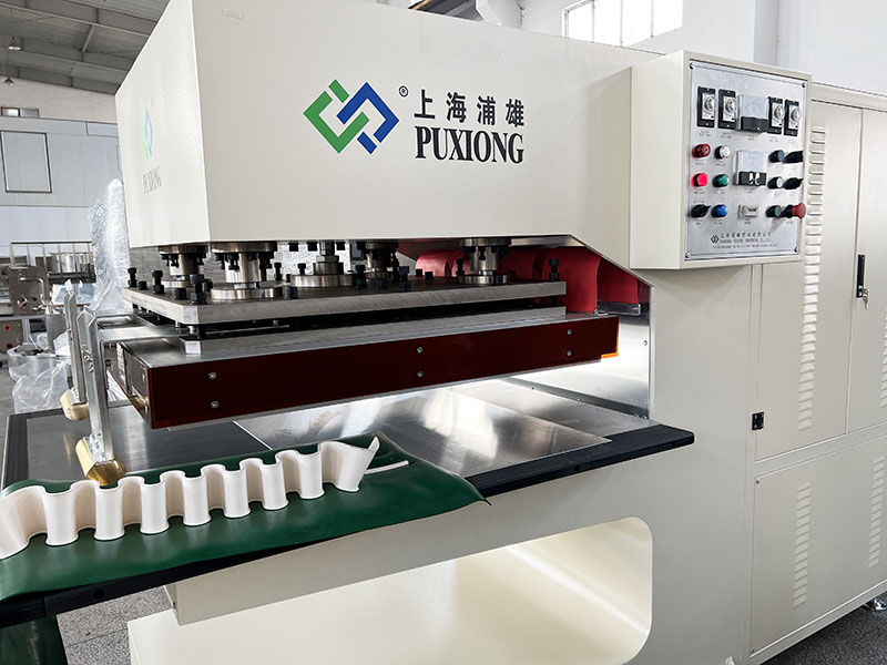 PVC输送带的详细介绍和应用